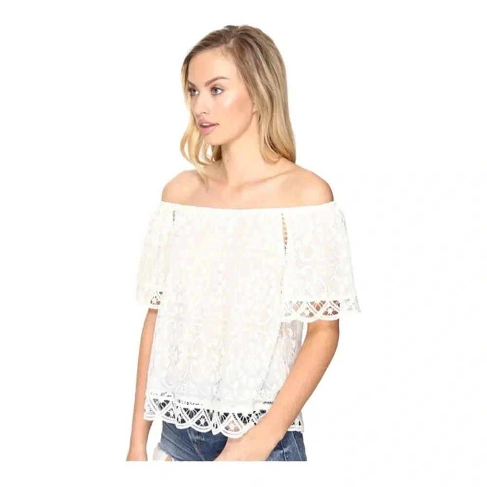 BB DAKOTA | White Lace Off-Shoulder Peasant Top‎ Sz M